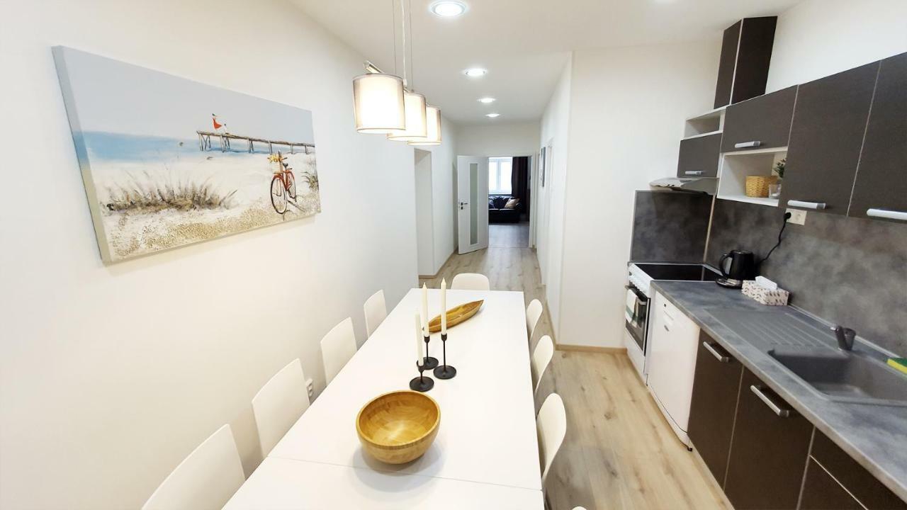 Le Monde Apartment Bratislava - Amazing 5Bdr In Downtown Екстериор снимка