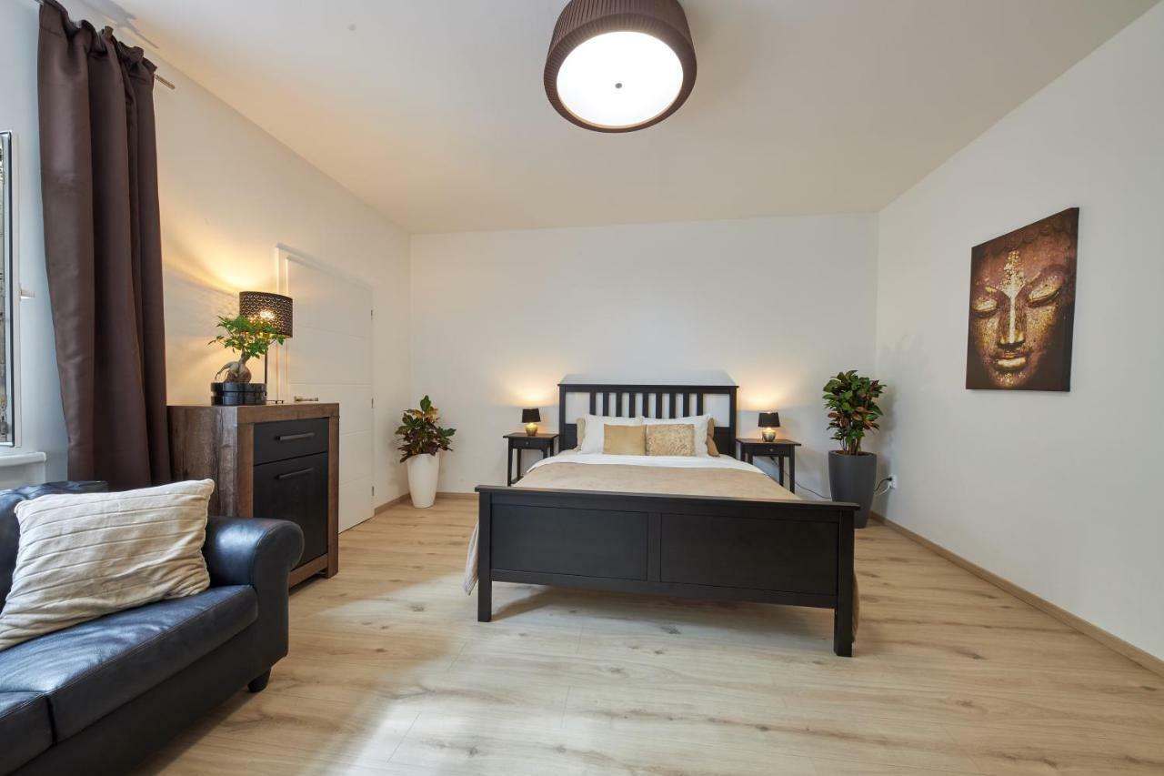 Le Monde Apartment Bratislava - Amazing 5Bdr In Downtown Екстериор снимка