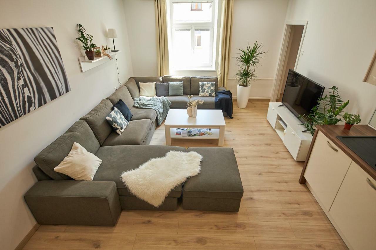 Le Monde Apartment Bratislava - Amazing 5Bdr In Downtown Екстериор снимка