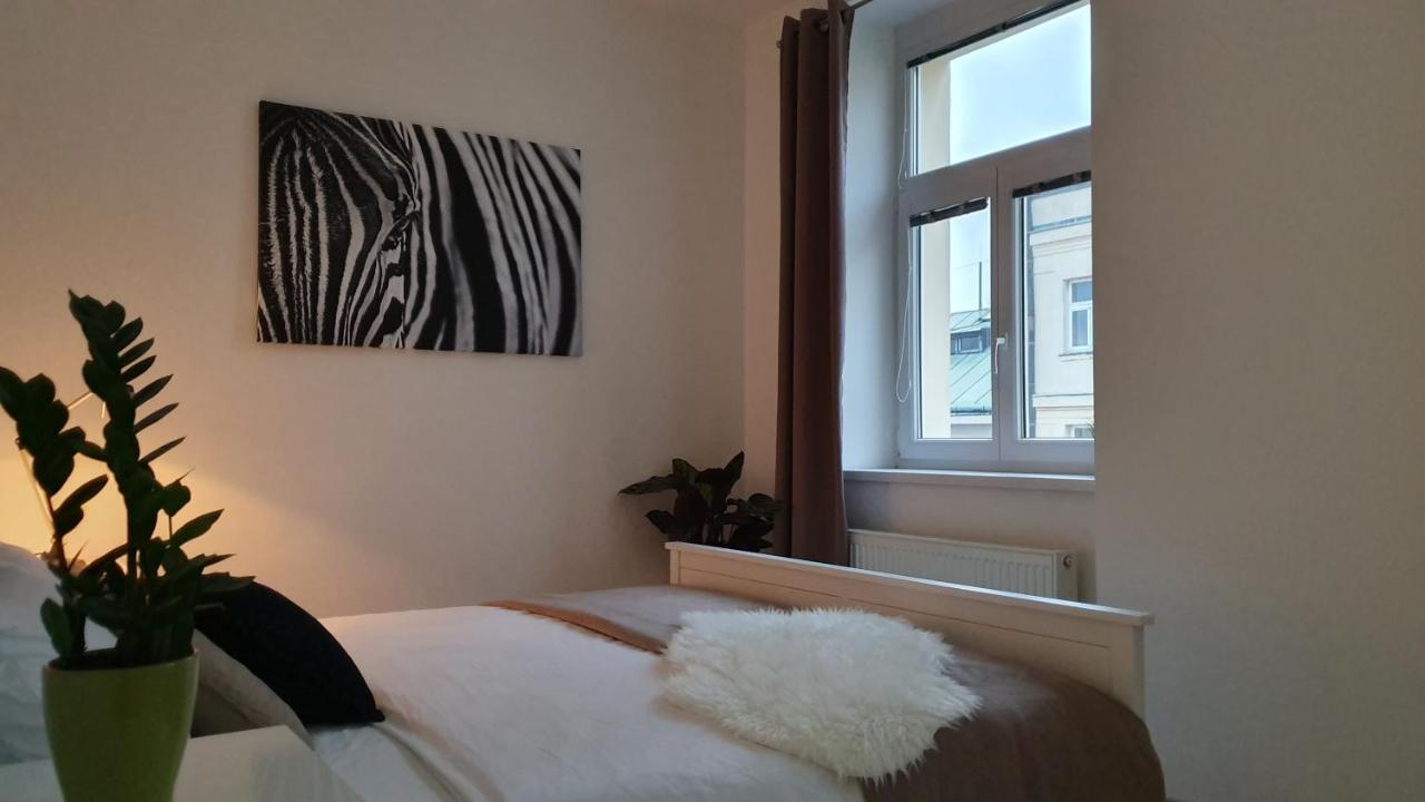 Le Monde Apartment Bratislava - Amazing 5Bdr In Downtown Екстериор снимка